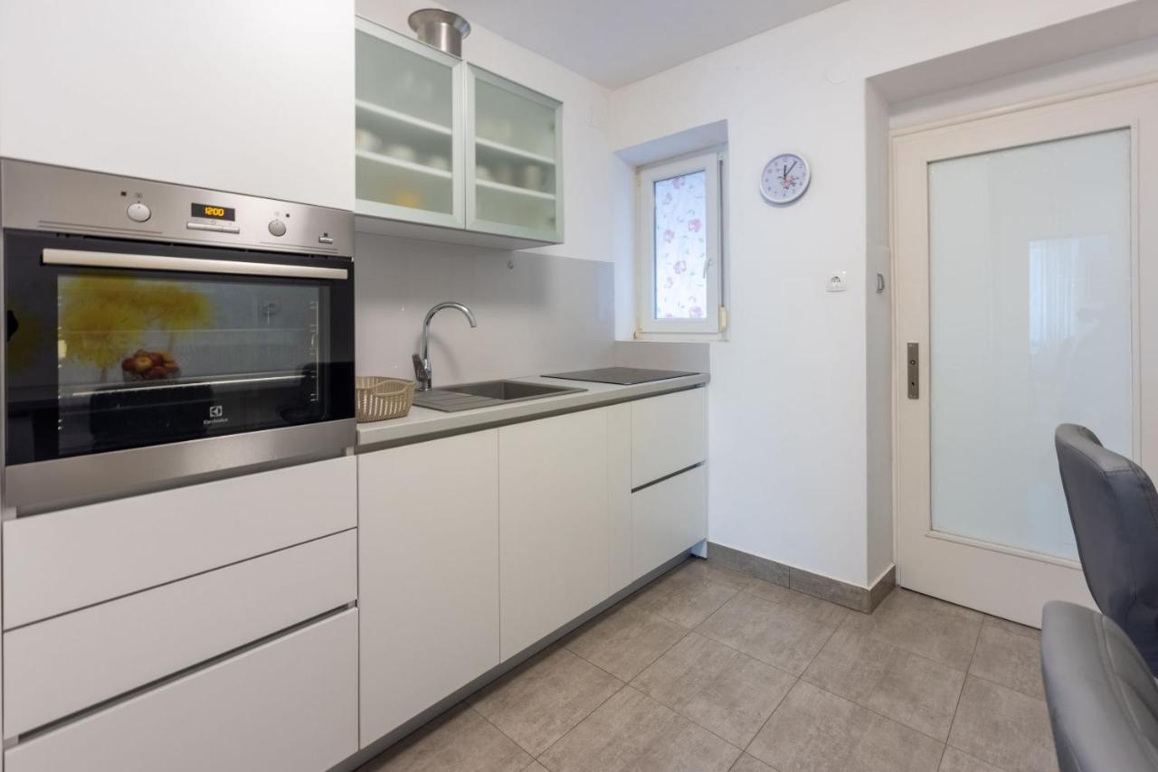 Apartment Andry 2 Crikvenica Bagian luar foto